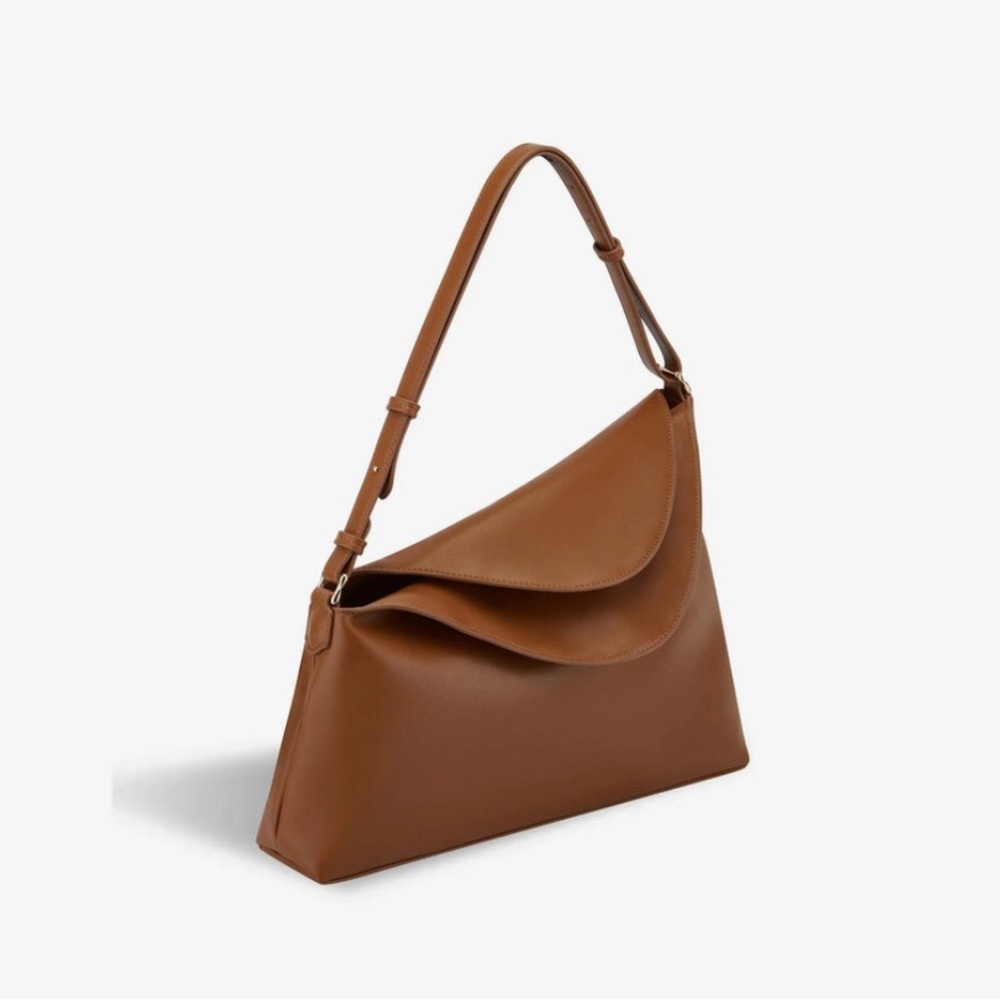 Elegant Brown Leather Shoulder Bag with Fold-Over Flap